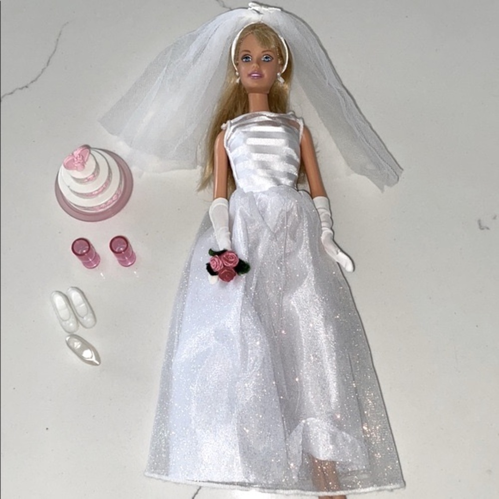 Barbie Dream Wedding Doll with Accessories - 2000